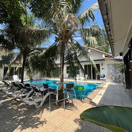 The Snug Airportel - Phuket Airport Nai Yang Beach Buitenkant foto
