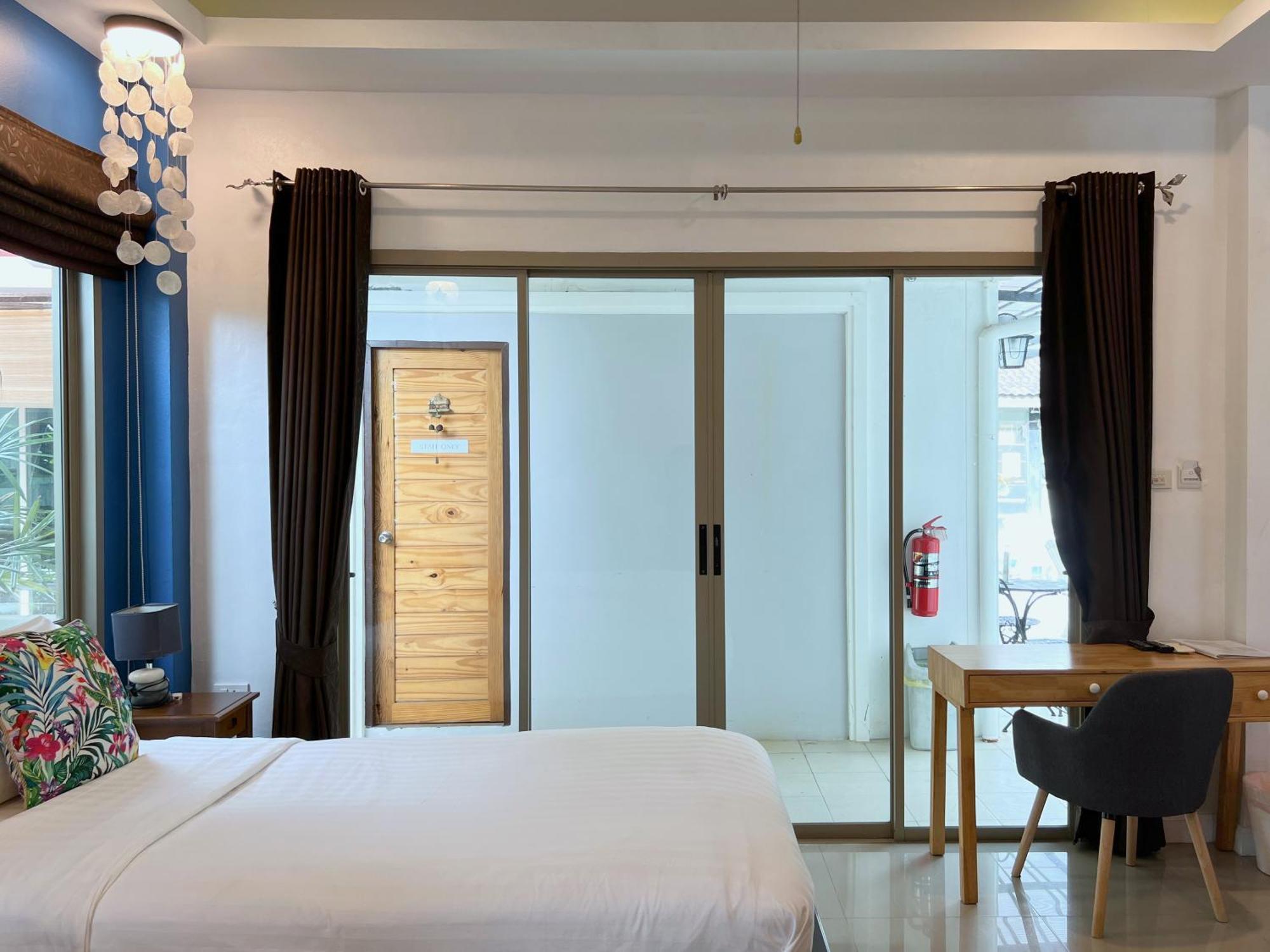The Snug Airportel - Phuket Airport Nai Yang Beach Kamer foto