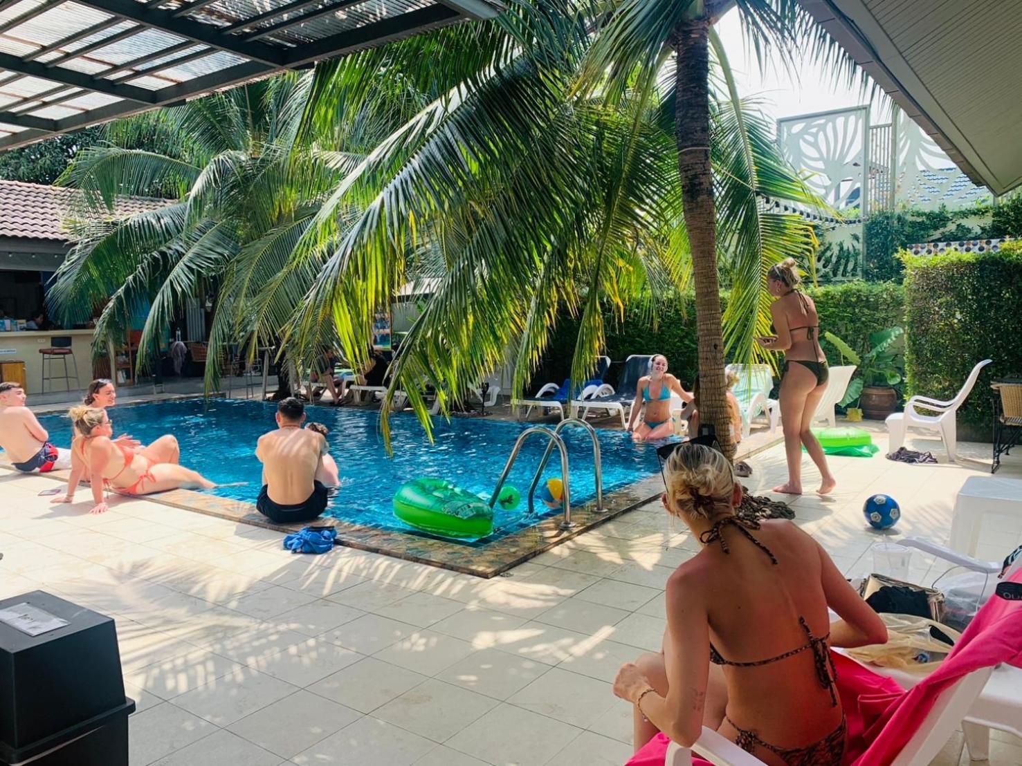 The Snug Airportel - Phuket Airport Nai Yang Beach Buitenkant foto